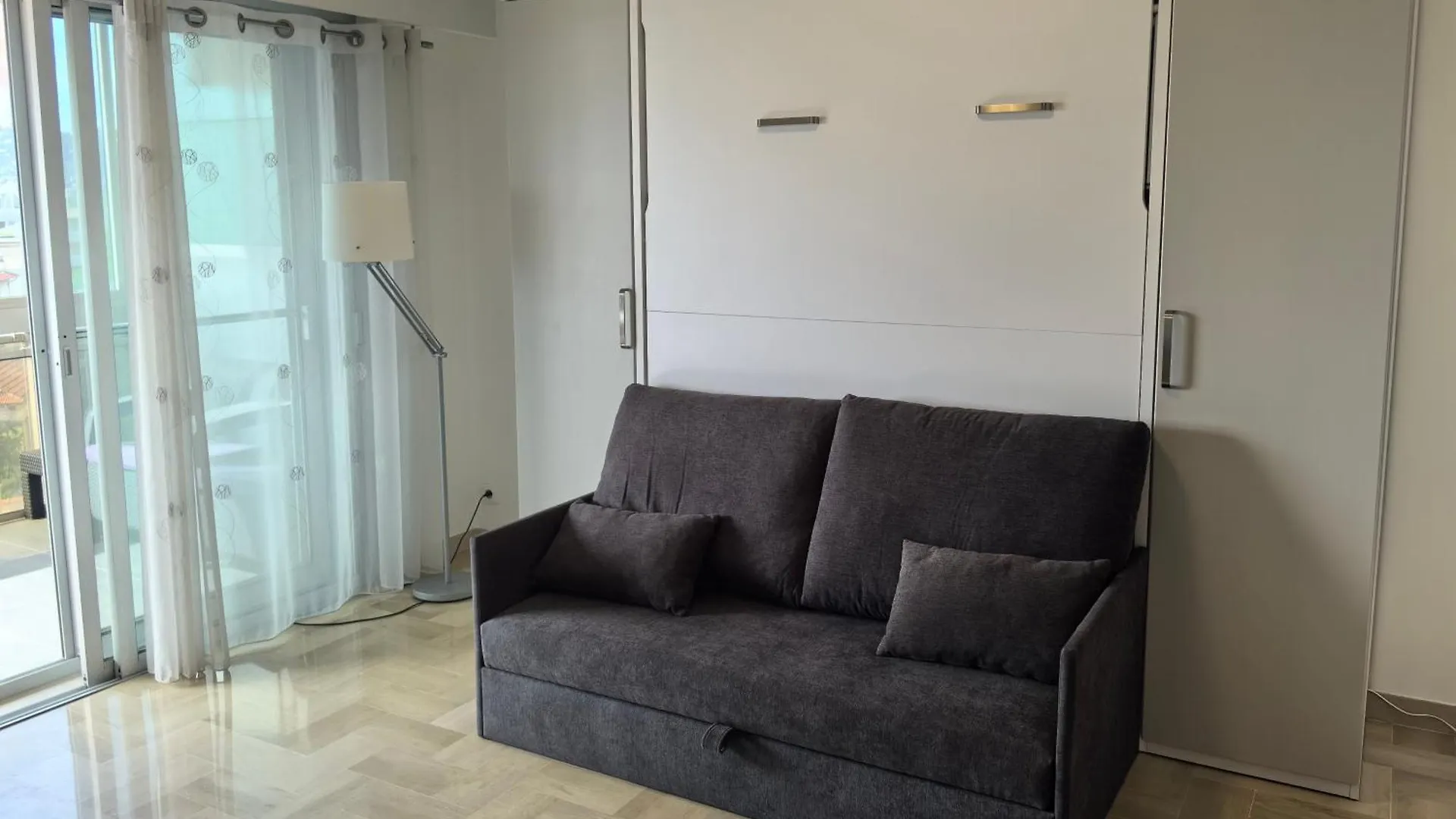 Sea Side Oceanides Apartment Juan-les-Pins 0*,  France